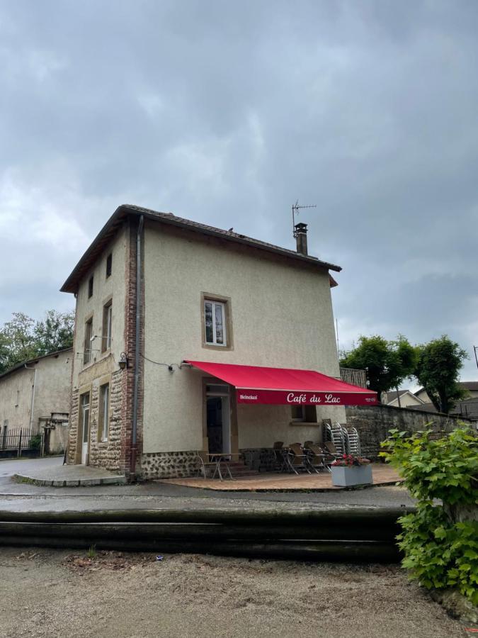 Cafe Du Lac Manthes Exteriör bild